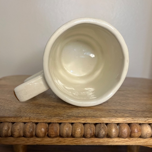 Handmade Vintage Coffee Mug with Floral and Gold details - Picture 4 of 6